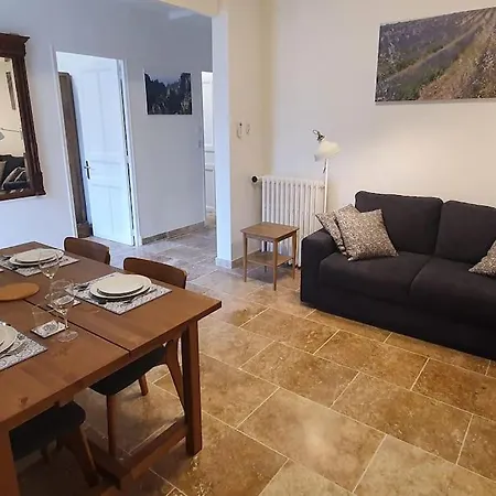 Two Bedroom Garden Parking Near Beaches Apartment La Ciotat